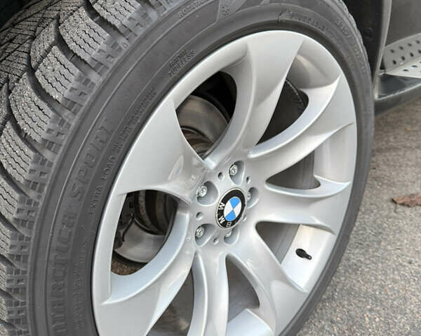 Черный БМВ Х5, объемом двигателя 3 л и пробегом 370 тыс. км за 11999 $, фото 10 на Automoto.ua