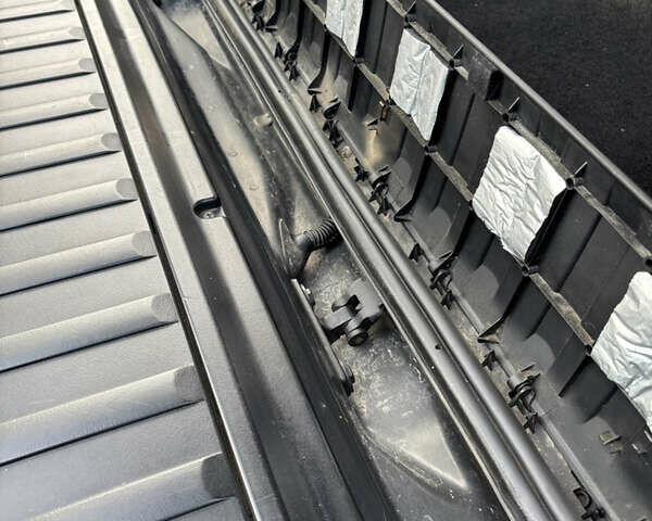 БМВ Х5 2005 в Тернополе на Automoto.ua Черный БМВ Х5, объемом двигателя 3 л и пробегом 405 тыс. км за 10500 $, фото 8 на Automoto.ua