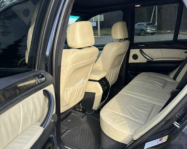 Черный БМВ Х5, объемом двигателя 4.8 л и пробегом 390 тыс. км за 12500 $, фото 8 на Automoto.ua
