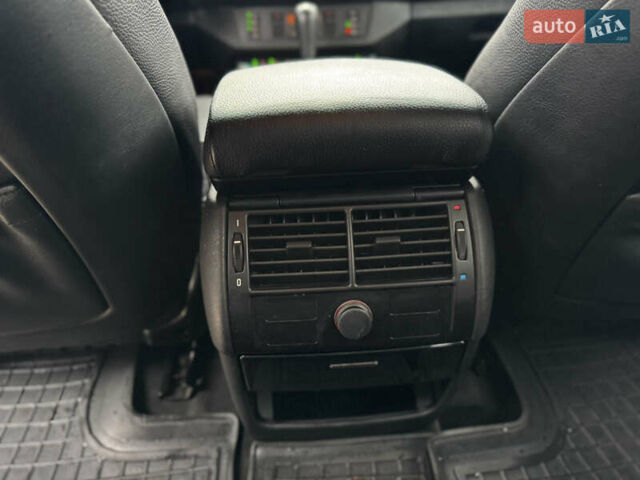 Черный БМВ Х5, объемом двигателя 3 л и пробегом 263 тыс. км за 12999 $, фото 47 на Automoto.ua