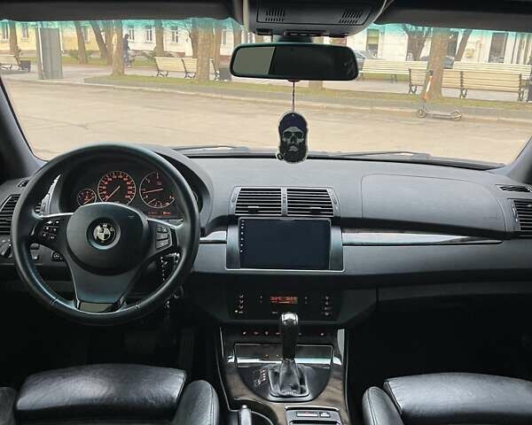 Чорний БМВ Х5, об'ємом двигуна 3 л та пробігом 400 тис. км за 13000 $, фото 10 на Automoto.ua