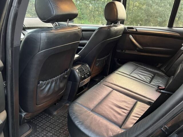 Чорний БМВ Х5, об'ємом двигуна 3 л та пробігом 400 тис. км за 6000 $, фото 2 на Automoto.ua