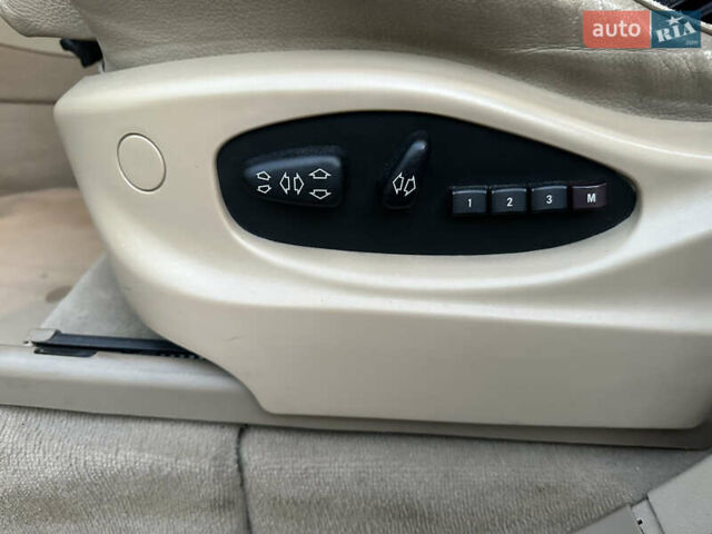 Чорний БМВ Х5, об'ємом двигуна 3 л та пробігом 290 тис. км за 11300 $, фото 16 на Automoto.ua