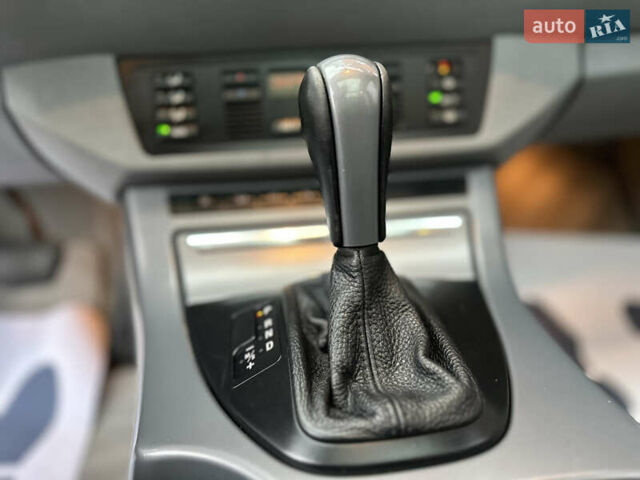 Чорний БМВ Х5, об'ємом двигуна 3 л та пробігом 304 тис. км за 10350 $, фото 53 на Automoto.ua