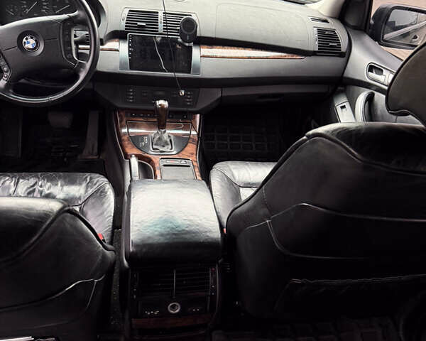 Черный БМВ Х5, объемом двигателя 4.4 л и пробегом 375 тыс. км за 10300 $, фото 8 на Automoto.ua