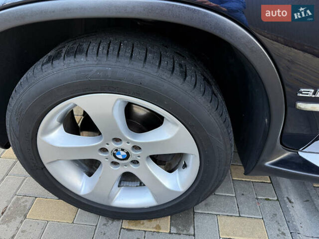 Черный БМВ Х5, объемом двигателя 3 л и пробегом 342 тыс. км за 13500 $, фото 27 на Automoto.ua
