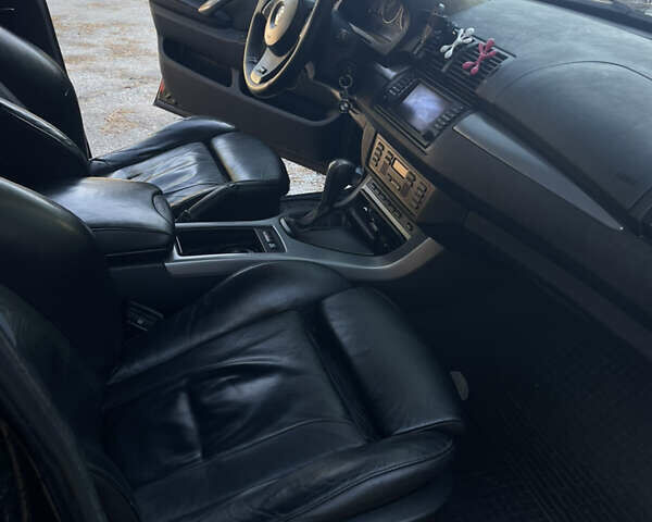 Черный БМВ Х5, объемом двигателя 2.99 л и пробегом 380 тыс. км за 11200 $, фото 11 на Automoto.ua