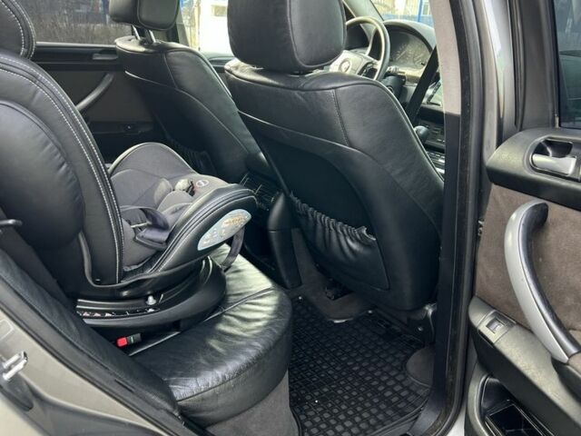 Черный БМВ Х5, объемом двигателя 3 л и пробегом 300 тыс. км за 4750 $, фото 16 на Automoto.ua