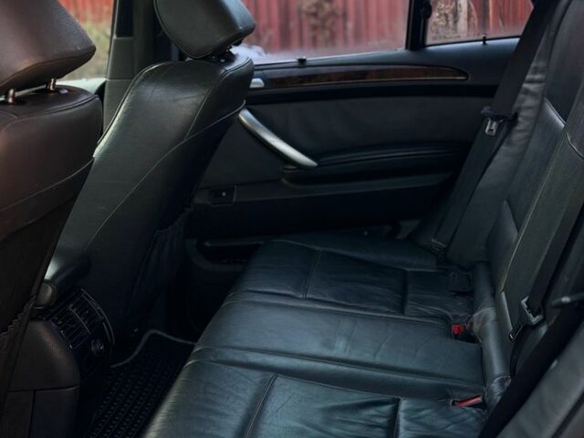 Черный БМВ Х5, объемом двигателя 3 л и пробегом 350 тыс. км за 6100 $, фото 18 на Automoto.ua