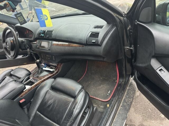 Черный БМВ Х5, объемом двигателя 3 л и пробегом 888 тыс. км за 5500 $, фото 5 на Automoto.ua