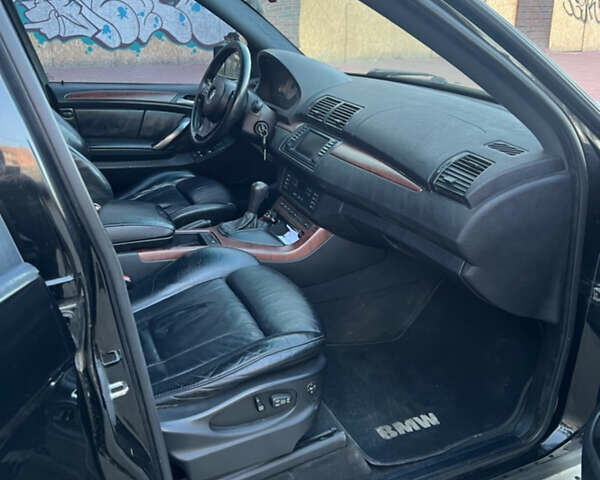 Чорний БМВ Х5, об'ємом двигуна 4.8 л та пробігом 350 тис. км за 7000 $, фото 13 на Automoto.ua
