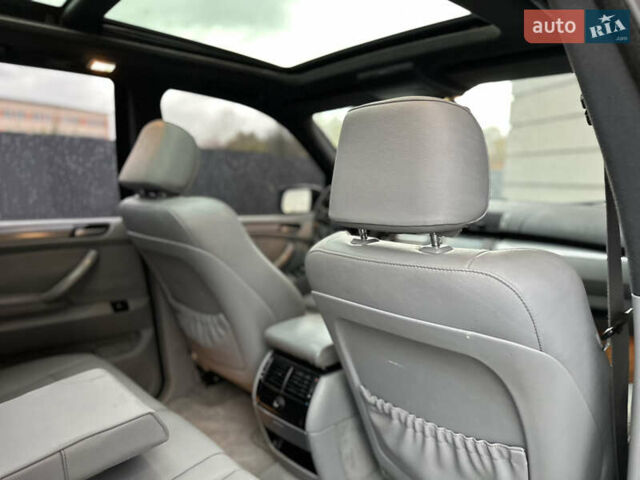 Чорний БМВ Х5, об'ємом двигуна 3 л та пробігом 304 тис. км за 10350 $, фото 70 на Automoto.ua