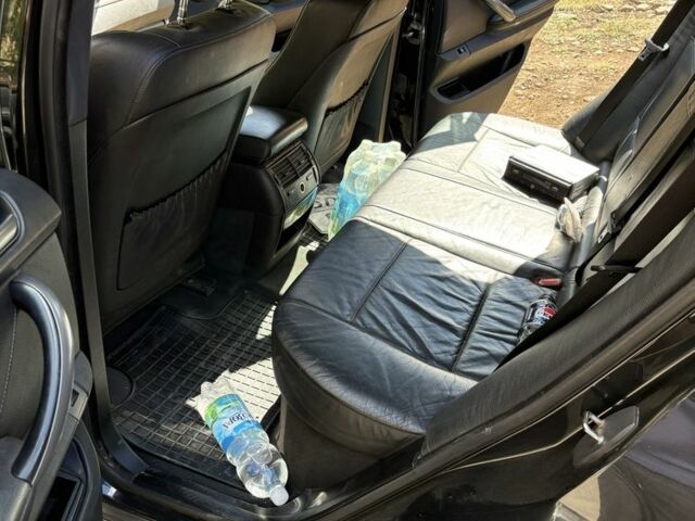 Чорний БМВ Х5, об'ємом двигуна 3 л та пробігом 325 тис. км за 6500 $, фото 9 на Automoto.ua