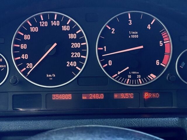 Черный БМВ Х5, объемом двигателя 3 л и пробегом 355 тыс. км за 14900 $, фото 17 на Automoto.ua