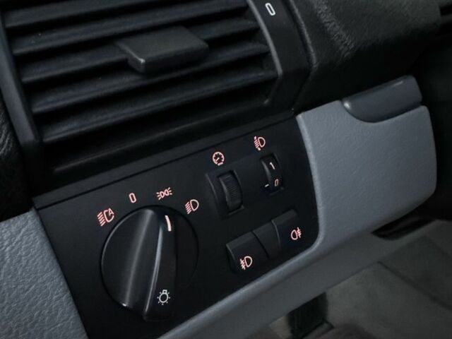 Черный БМВ Х5, объемом двигателя 3 л и пробегом 350 тыс. км за 11500 $, фото 20 на Automoto.ua