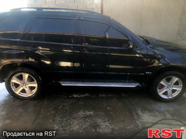 Черный БМВ Х5, объемом двигателя 3 л и пробегом 448 тыс. км за 10500 $, фото 1 на Automoto.ua