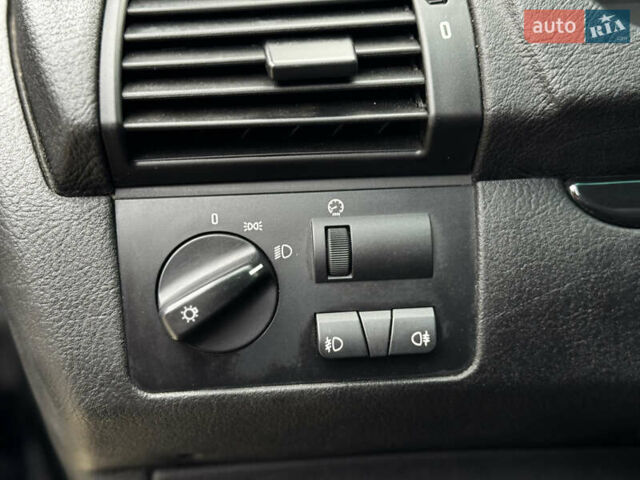 Черный БМВ Х5, объемом двигателя 3 л и пробегом 263 тыс. км за 12999 $, фото 26 на Automoto.ua