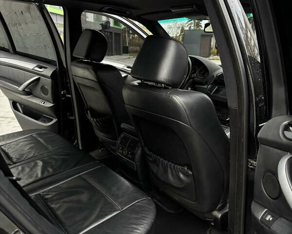 Чорний БМВ Х5, об'ємом двигуна 3 л та пробігом 397 тис. км за 10500 $, фото 10 на Automoto.ua