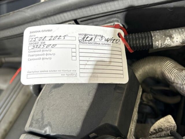 Чорний БМВ Х5, об'ємом двигуна 3 л та пробігом 325 тис. км за 6500 $, фото 6 на Automoto.ua