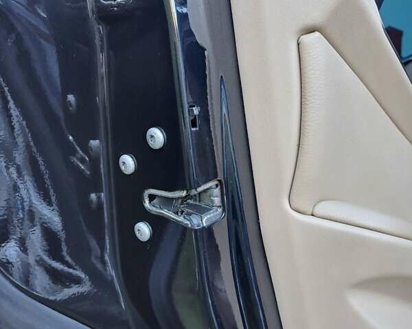 Черный БМВ Х5, объемом двигателя 3 л и пробегом 280 тыс. км за 14700 $, фото 59 на Automoto.ua