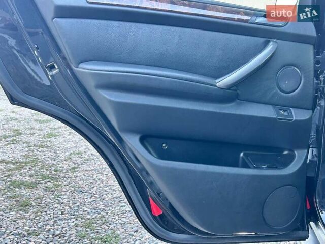 Черный БМВ Х5, объемом двигателя 4.4 л и пробегом 311 тыс. км за 9500 $, фото 28 на Automoto.ua
