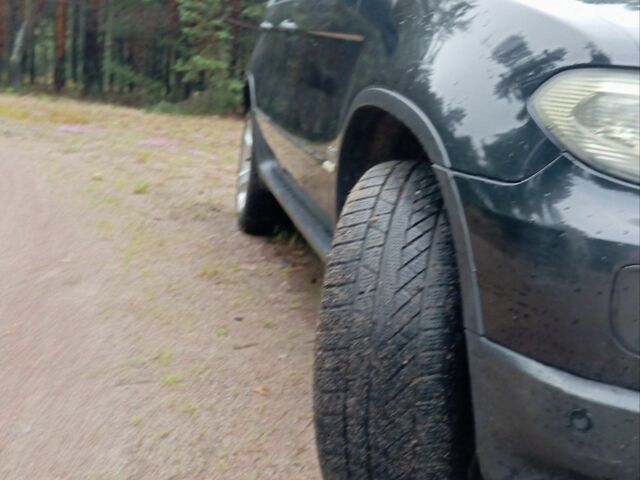 Чорний БМВ Х5, об'ємом двигуна 3 л та пробігом 400 тис. км за 5999 $, фото 5 на Automoto.ua
