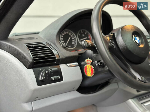 Чорний БМВ Х5, об'ємом двигуна 3 л та пробігом 304 тис. км за 10350 $, фото 39 на Automoto.ua