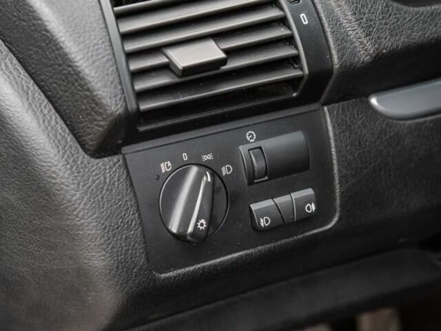 Черный БМВ Х5, объемом двигателя 3 л и пробегом 234 тыс. км за 3400 $, фото 11 на Automoto.ua