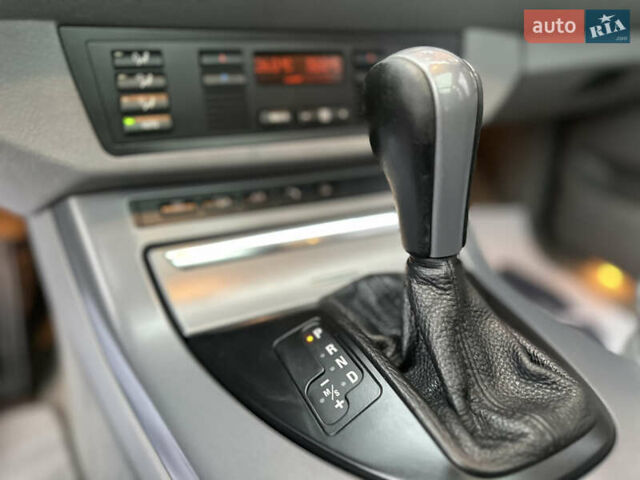 Чорний БМВ Х5, об'ємом двигуна 3 л та пробігом 304 тис. км за 10350 $, фото 49 на Automoto.ua