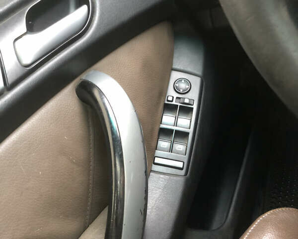 Черный БМВ Х5, объемом двигателя 3 л и пробегом 371 тыс. км за 10500 $, фото 6 на Automoto.ua