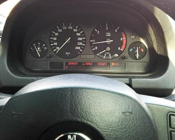 Черный БМВ Х5, объемом двигателя 3 л и пробегом 462 тыс. км за 12900 $, фото 79 на Automoto.ua