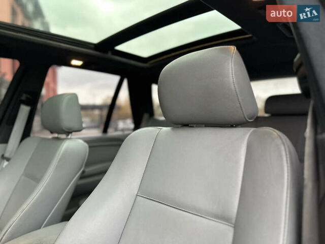 Чорний БМВ Х5, об'ємом двигуна 3 л та пробігом 304 тис. км за 10350 $, фото 41 на Automoto.ua