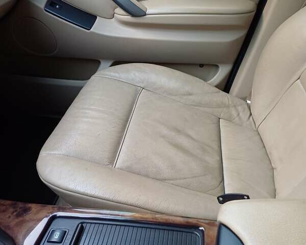 Черный БМВ Х5, объемом двигателя 3 л и пробегом 280 тыс. км за 14700 $, фото 37 на Automoto.ua