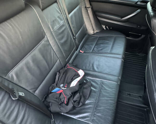 Чорний БМВ Х5, об'ємом двигуна 3 л та пробігом 320 тис. км за 12999 $, фото 21 на Automoto.ua