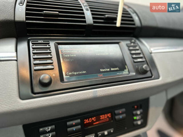 Чорний БМВ Х5, об'ємом двигуна 3 л та пробігом 304 тис. км за 10350 $, фото 48 на Automoto.ua