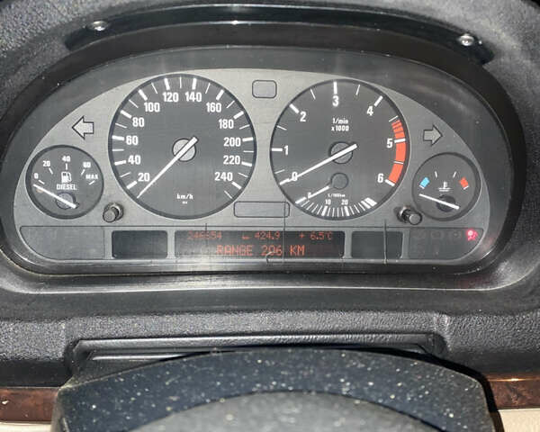 Черный БМВ Х5, объемом двигателя 3 л и пробегом 240 тыс. км за 11200 $, фото 7 на Automoto.ua