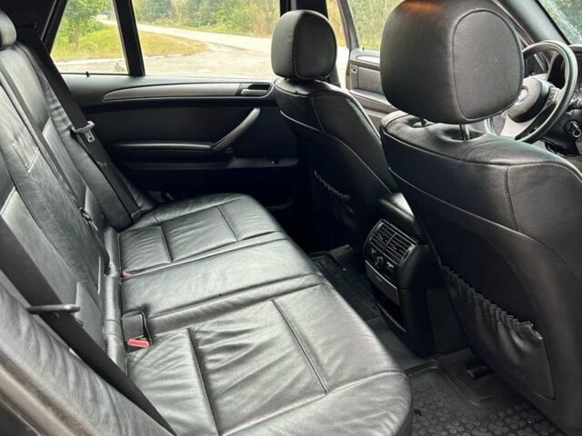 Чорний БМВ Х5, об'ємом двигуна 3 л та пробігом 400 тис. км за 5600 $, фото 6 на Automoto.ua