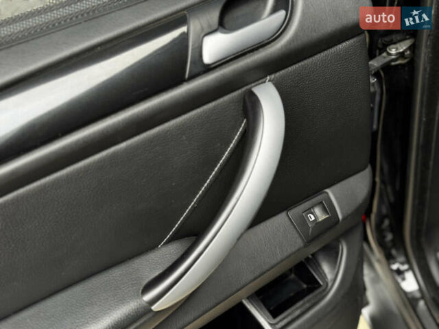 Черный БМВ Х5, объемом двигателя 3 л и пробегом 263 тыс. км за 12999 $, фото 42 на Automoto.ua