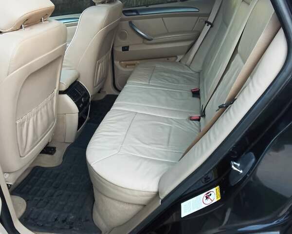 Черный БМВ Х5, объемом двигателя 3 л и пробегом 462 тыс. км за 12900 $, фото 83 на Automoto.ua