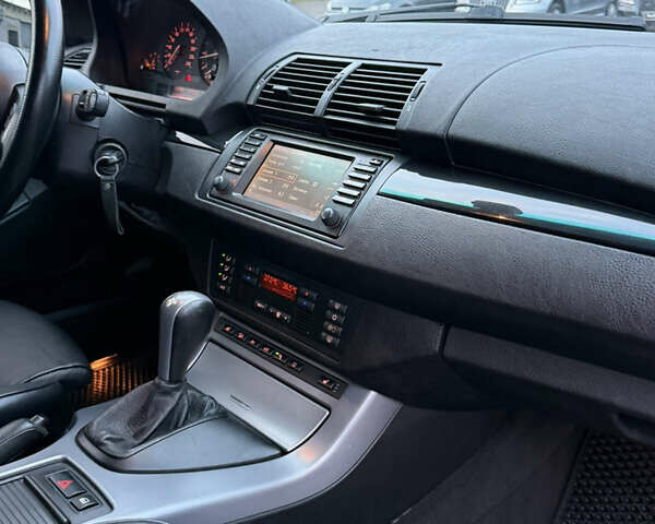 Чорний БМВ Х5, об'ємом двигуна 3 л та пробігом 447 тис. км за 12499 $, фото 37 на Automoto.ua