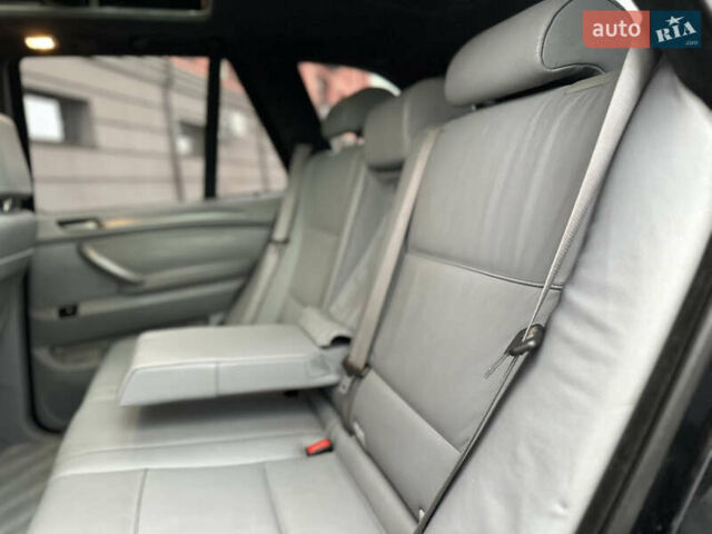 Чорний БМВ Х5, об'ємом двигуна 3 л та пробігом 304 тис. км за 10350 $, фото 81 на Automoto.ua