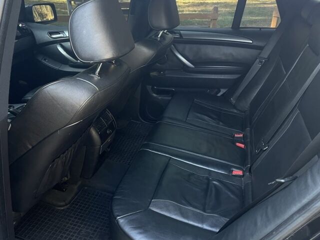 Черный БМВ Х5, объемом двигателя 3 л и пробегом 380 тыс. км за 11200 $, фото 7 на Automoto.ua