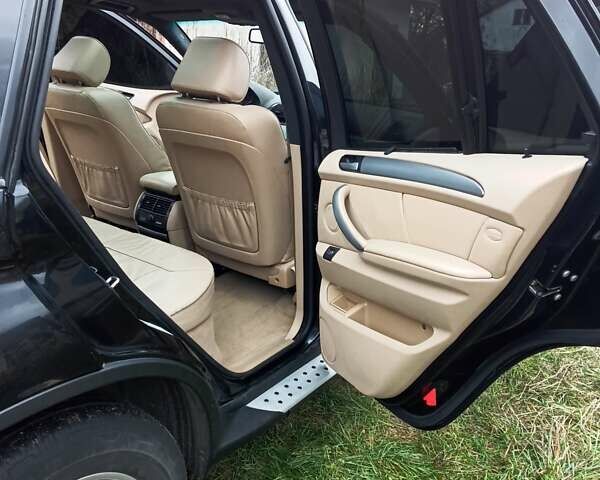 Черный БМВ Х5, объемом двигателя 3 л и пробегом 462 тыс. км за 12900 $, фото 151 на Automoto.ua