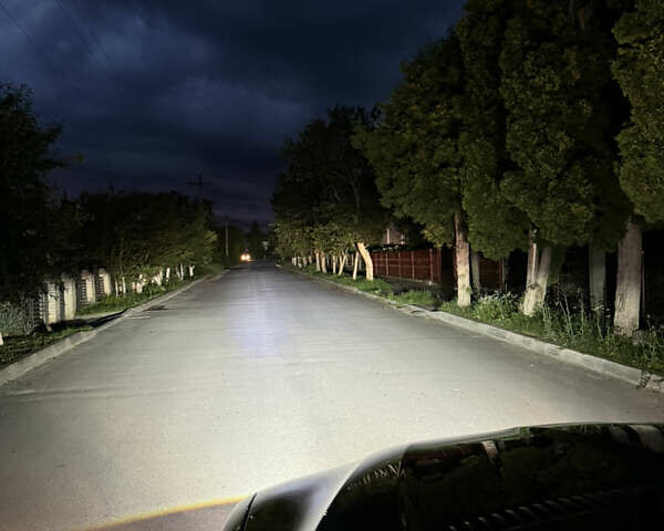 Чорний БМВ Х5, об'ємом двигуна 3 л та пробігом 320 тис. км за 12999 $, фото 24 на Automoto.ua