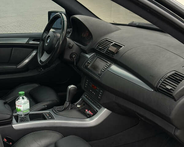 Черный БМВ Х5, объемом двигателя 3 л и пробегом 422 тыс. км за 12500 $, фото 10 на Automoto.ua