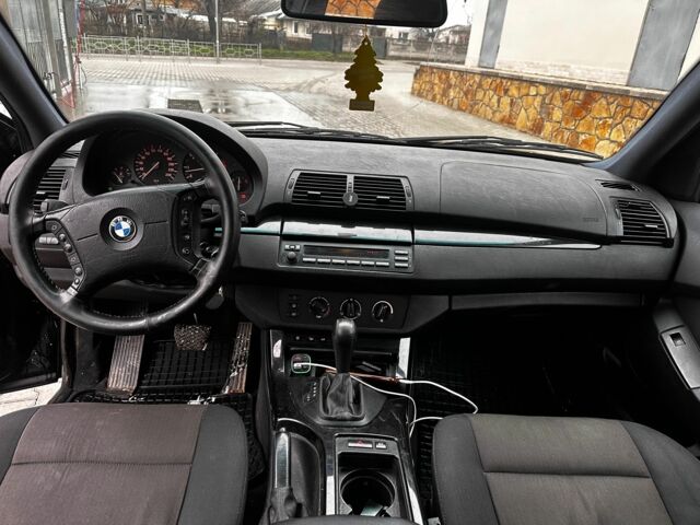 Чорний БМВ Х5, об'ємом двигуна 3 л та пробігом 264 тис. км за 5000 $, фото 8 на Automoto.ua