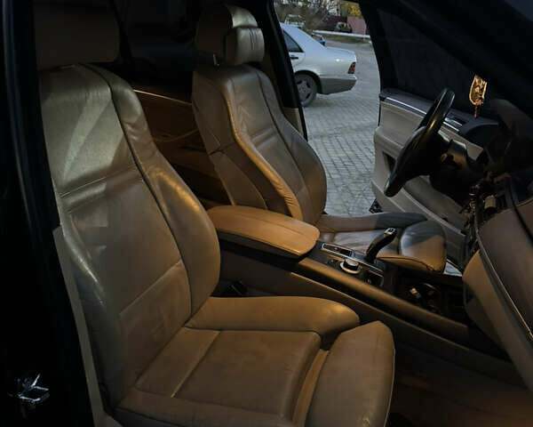 Черный БМВ Х5, объемом двигателя 3 л и пробегом 307 тыс. км за 11000 $, фото 1 на Automoto.ua