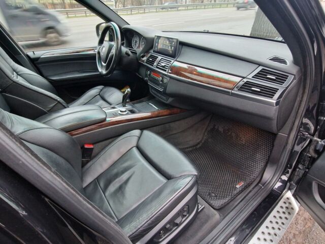 Черный БМВ Х5, объемом двигателя 3 л и пробегом 326 тыс. км за 8700 $, фото 22 на Automoto.ua