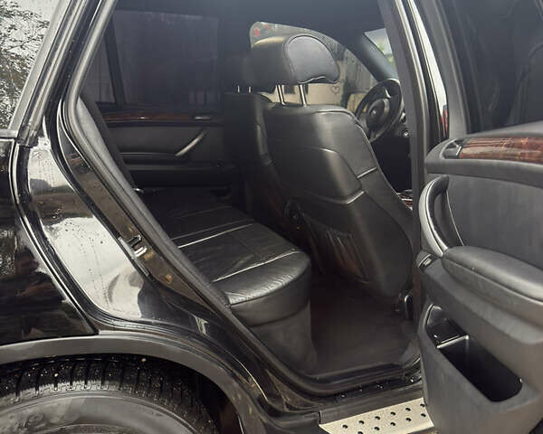 Черный БМВ Х5, объемом двигателя 3 л и пробегом 373 тыс. км за 9500 $, фото 3 на Automoto.ua