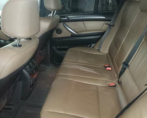 Черный БМВ Х5, объемом двигателя 3 л и пробегом 380 тыс. км за 12600 $, фото 21 на Automoto.ua
